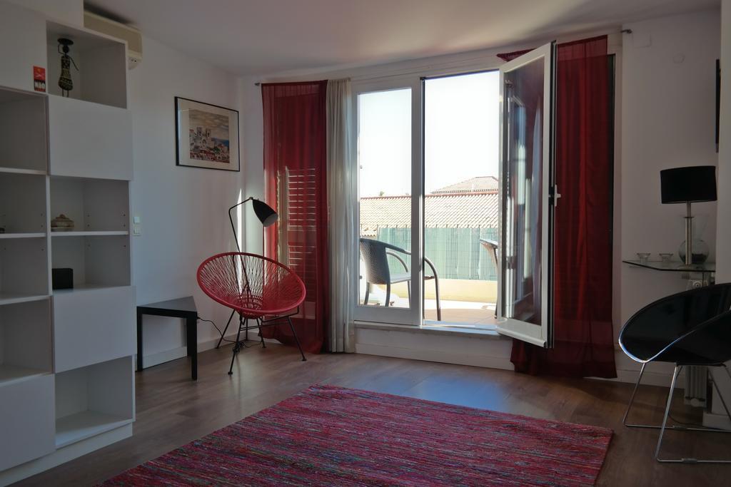 Terrace View In Chiado Apartment Lisbon Room photo